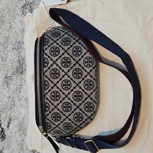 Tory Burch - Picture 5 of 6